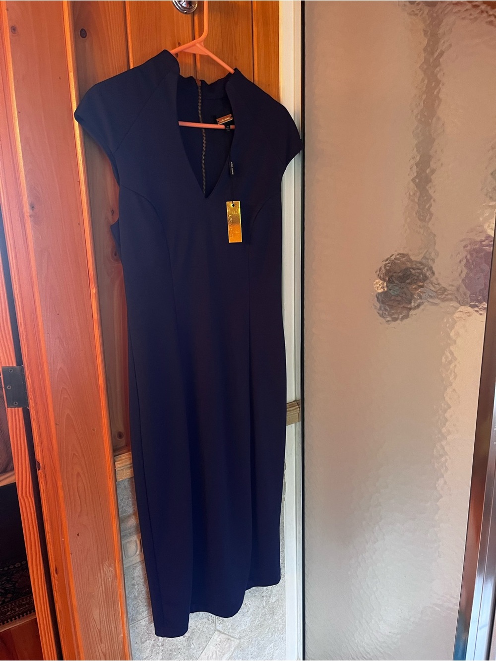 Alexia Admor Navy V‑Neck Cap Sleeve Midi Dress
